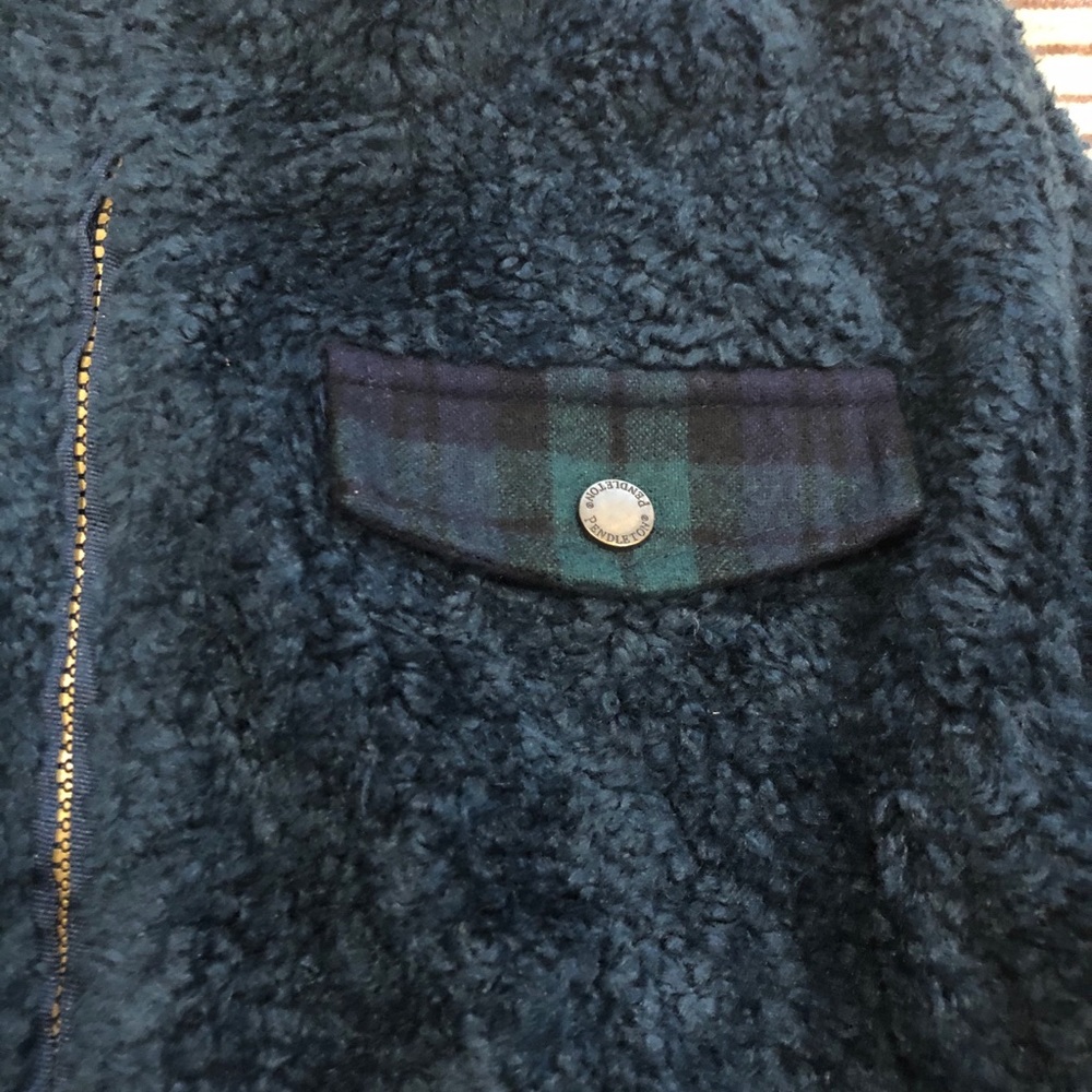 Pendleton Jacket - image 3